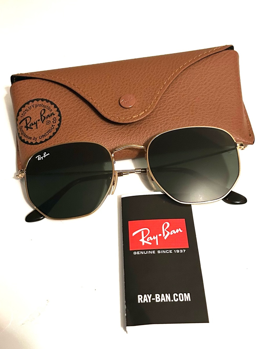 Ray-Ban Men’s Gold Frame with Dark Green Lenses Sunglasses